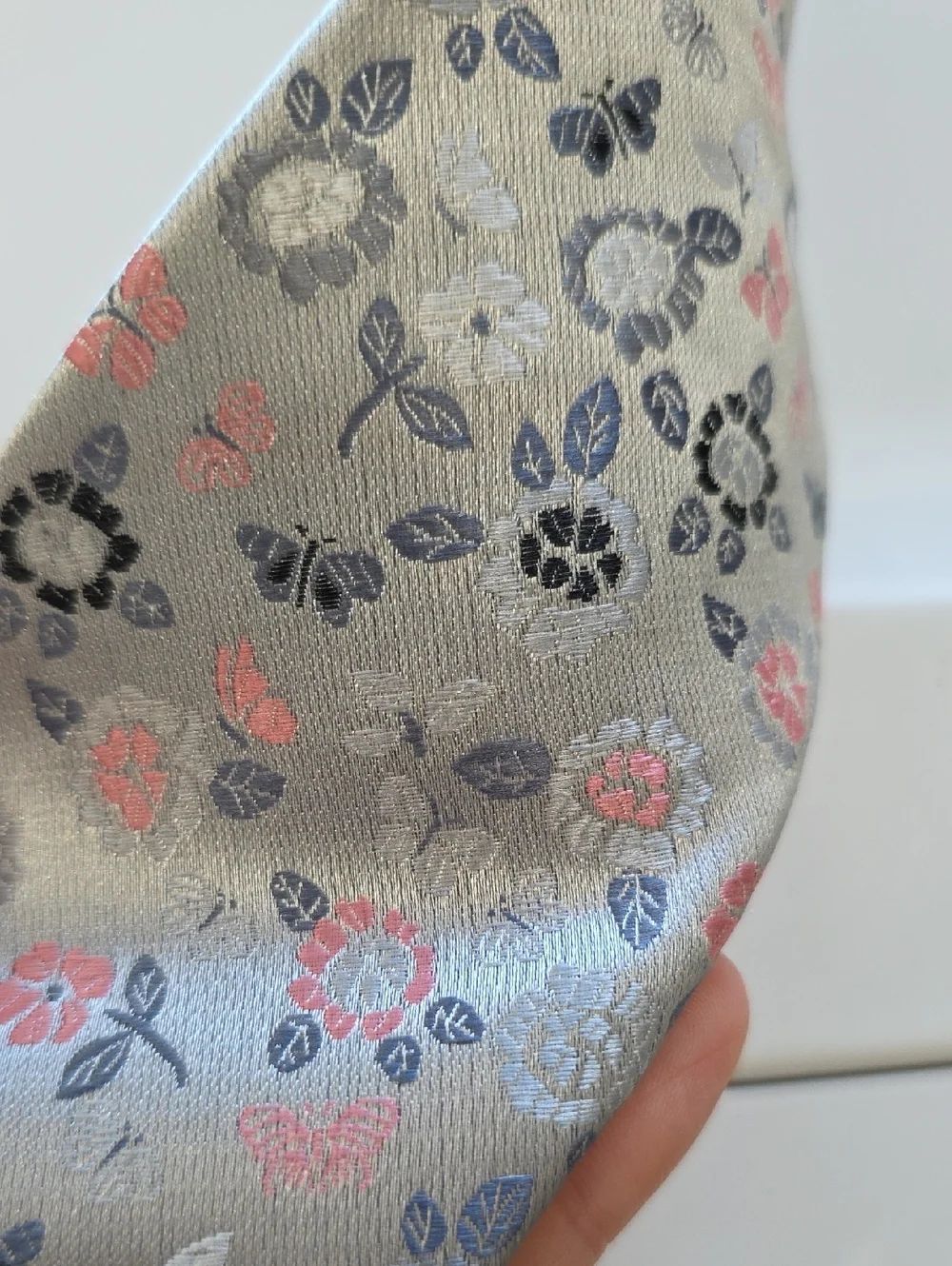 Kids Floral Silver Pink Tie